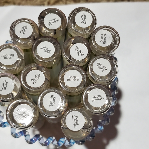 Oops remover- senegence - Picture 1 of 2